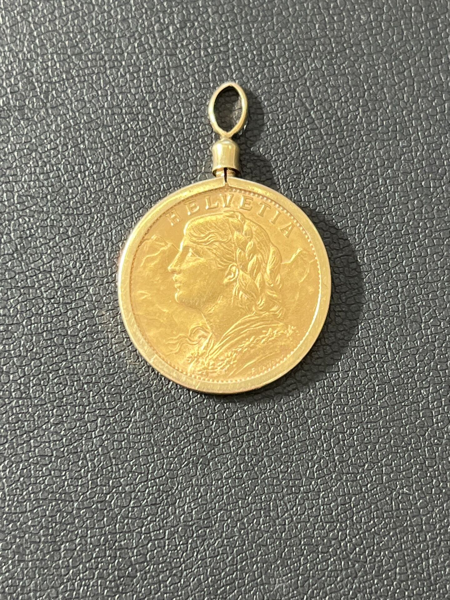 加須市、羽生市、その近隣にお住いの方から金貨をお買取りさせていただきました。