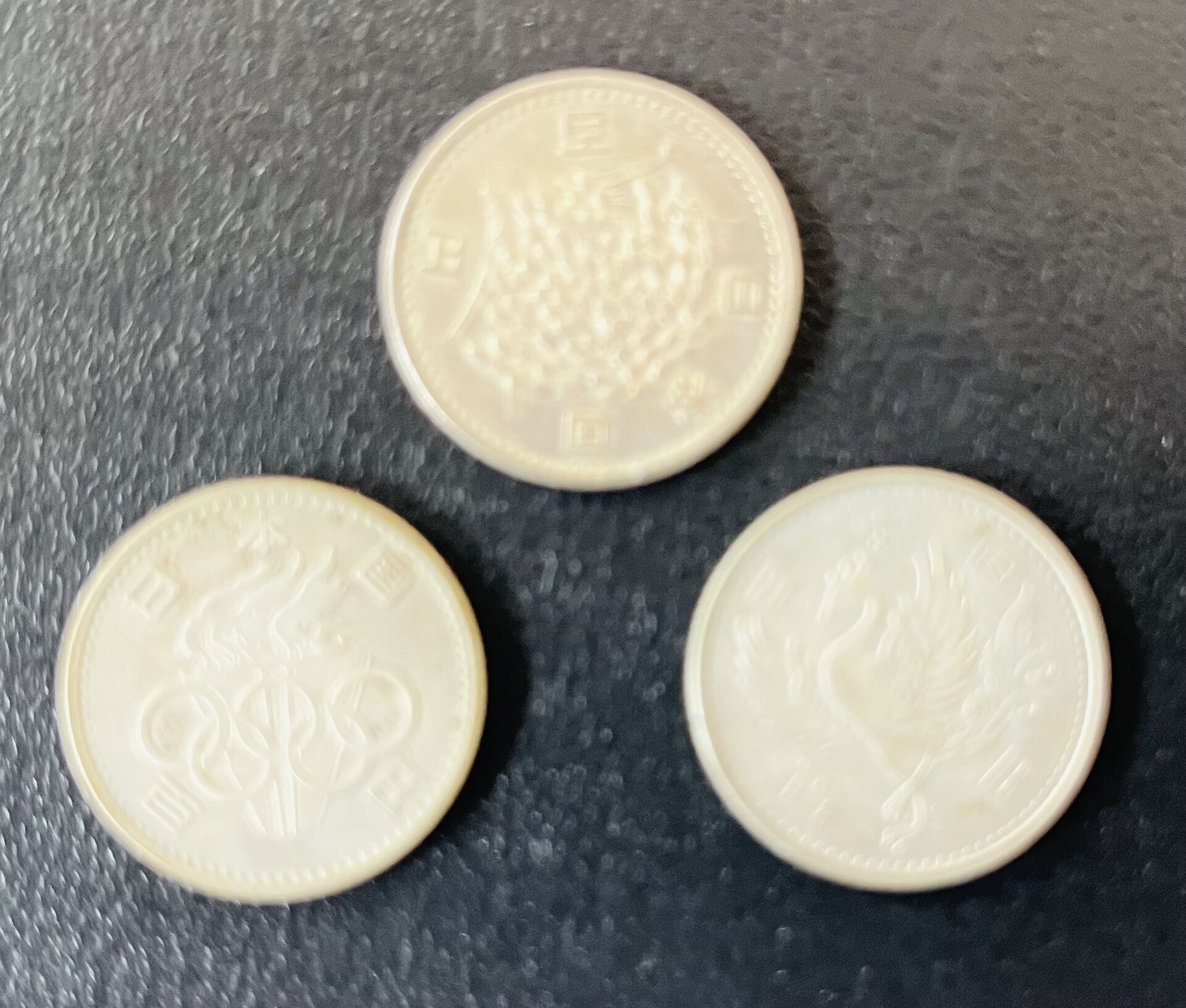 加須市、羽生市、花崎駅、加須駅、羽生駅その近隣にお住いの方から１００円銀貨をお買取りさせていただきました。